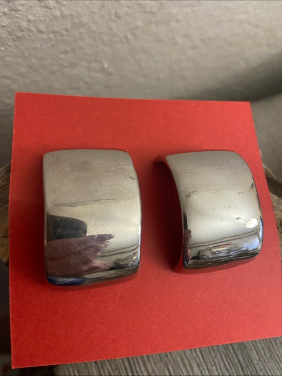 Vintage Jewelry - Vintage 60s Wide Silver-Tone Clip On Earrings